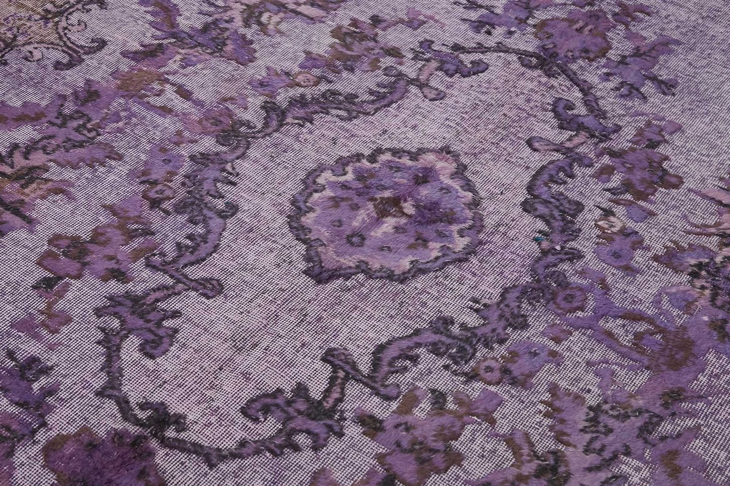 6x10 Vintage Hand-Carved Turkish Rug - 46933