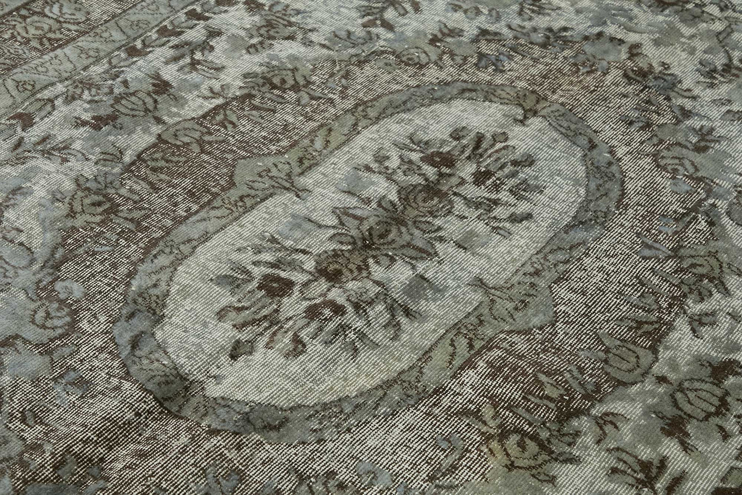 6x9 Vintage Hand-Carved Turkish Rug - 46945