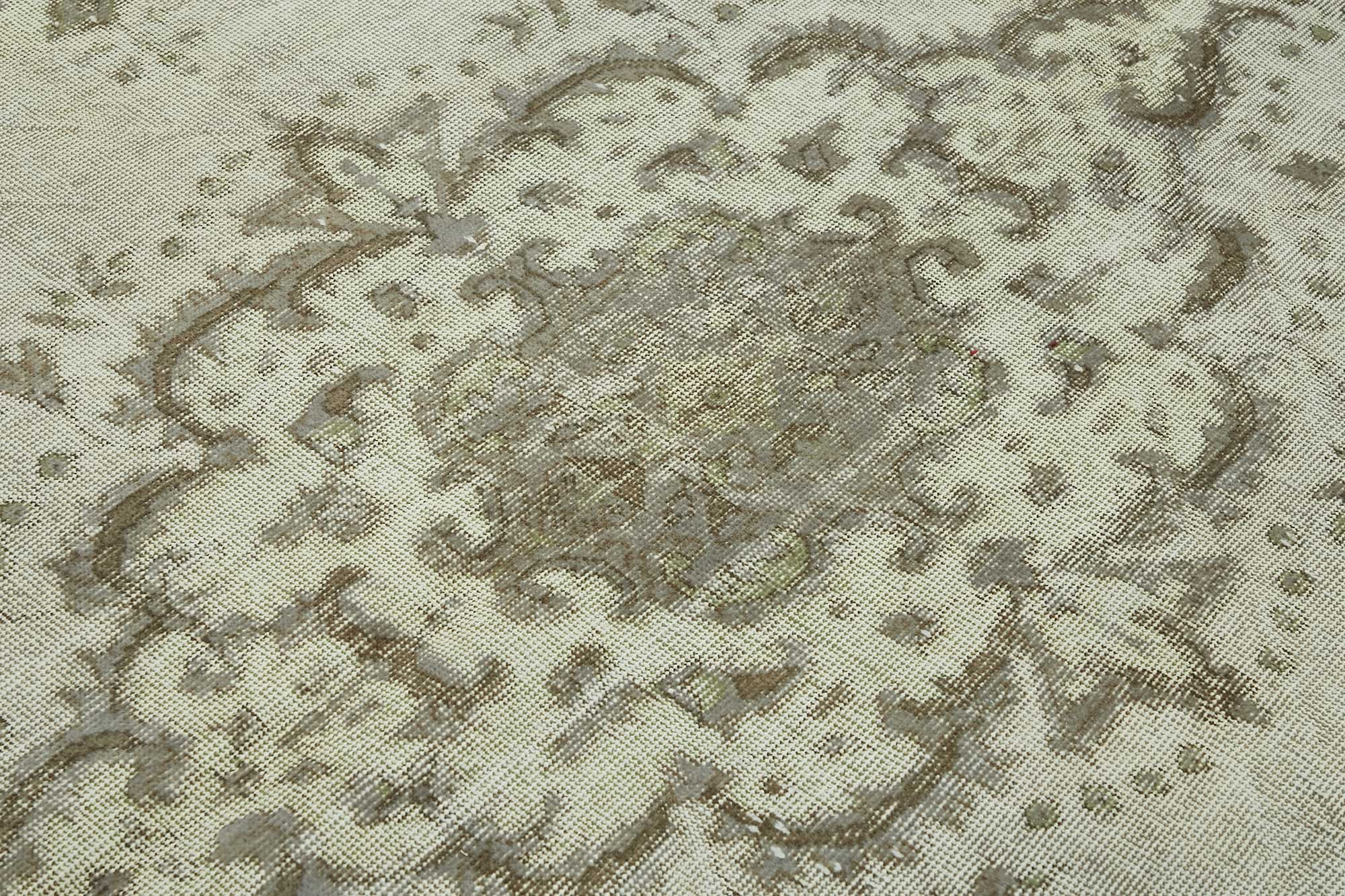 6x10 Vintage Hand-Carved Turkish Rug - 46949
