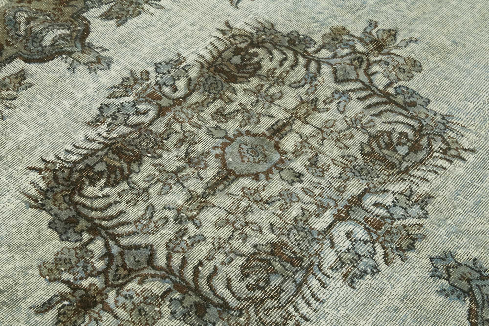 5x8 Vintage Hand-Carved Turkish Rug - 46953