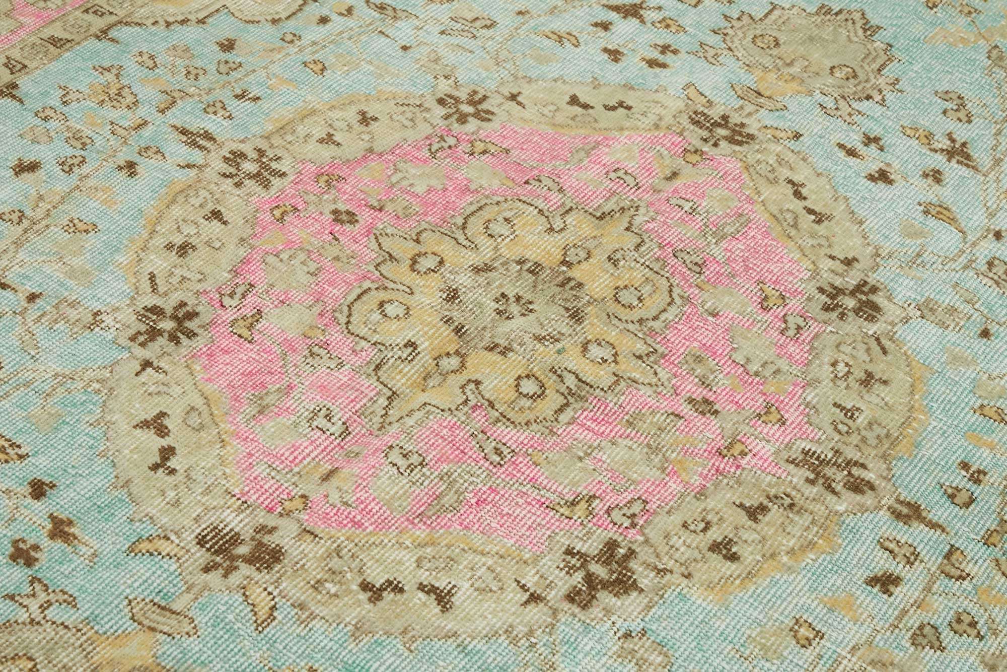 6x9 Vintage Hand-Carved Turkish Rug - 46958