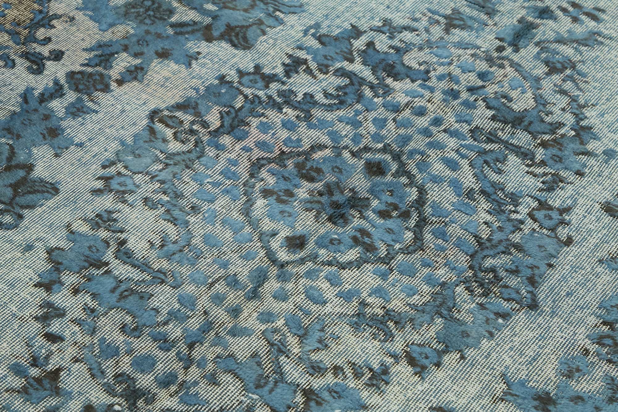 6x10 Vintage Hand-Carved Turkish Rug - 46963