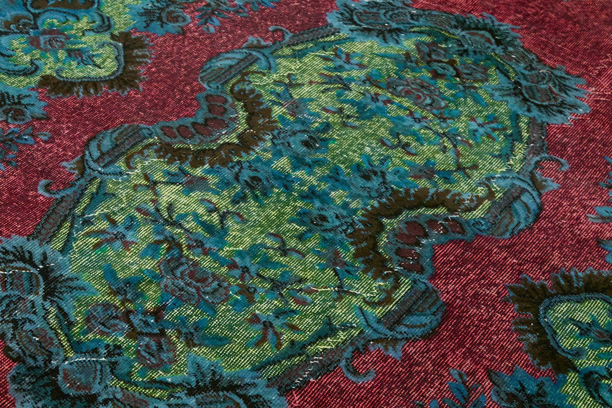 6x10 Vintage Hand-Carved Turkish Rug - 46980
