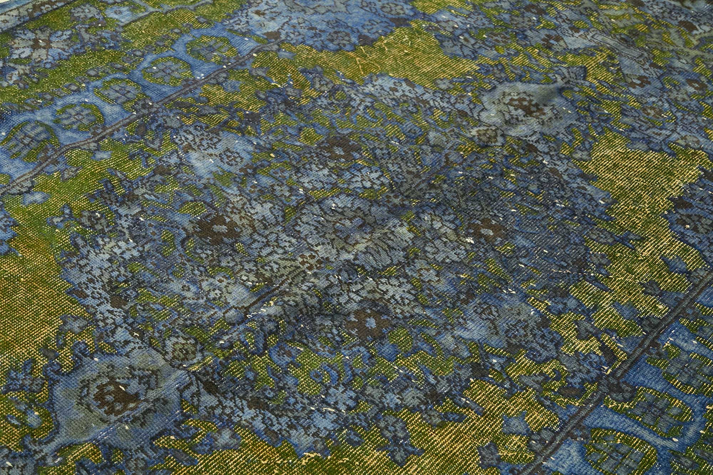 6x10 Vintage Hand-Carved Turkish Rug - 46981