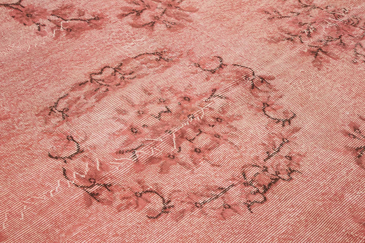 7x10 Vintage Hand-Carved Turkish Rug - 46998