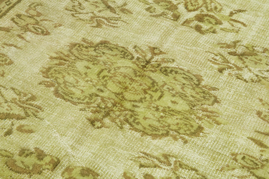 5x9 Vintage Hand-Carved Turkish Rug - 47025