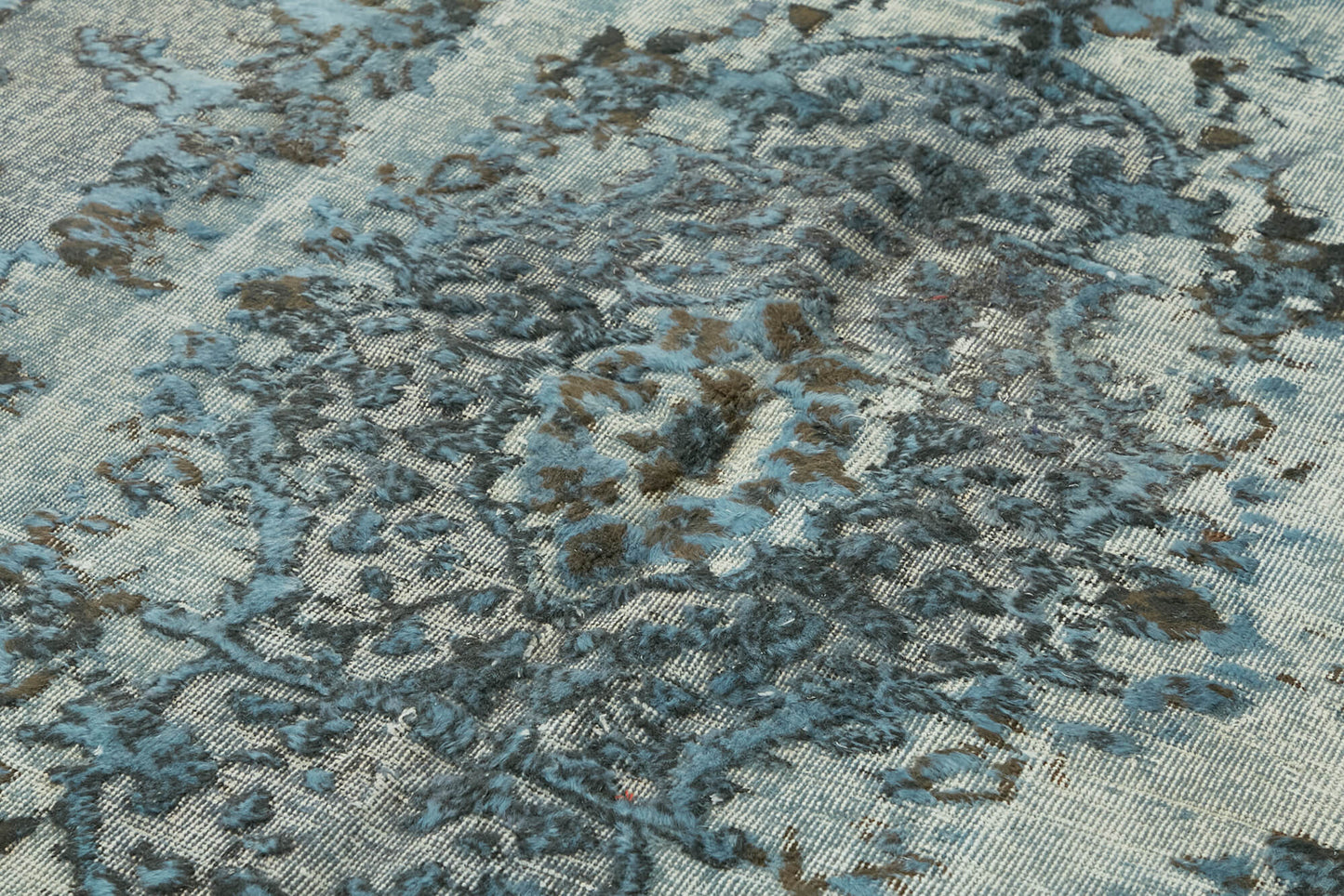 6x11 Vintage Hand-Carved Turkish Rug - 47050