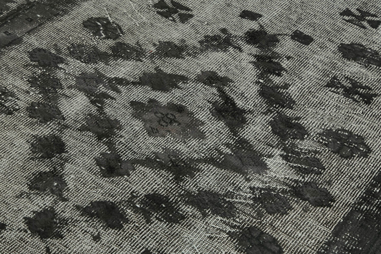 6x10 Vintage Hand-Carved Turkish Rug - 47061