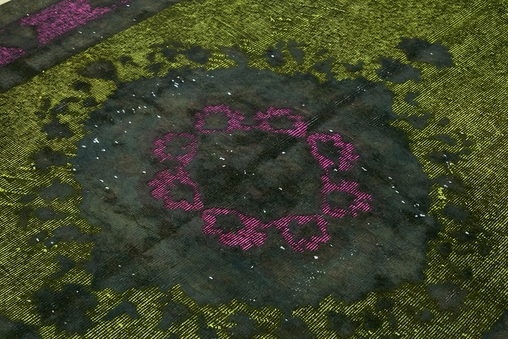 5x9 Vintage Hand-Carved Turkish Rug - 47065