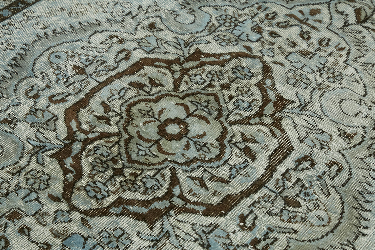 6x9 Vintage Hand-Carved Turkish Rug - 47071