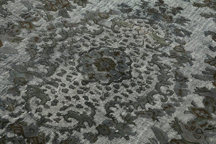 5x8 Vintage Hand-Carved Turkish Rug - 47079