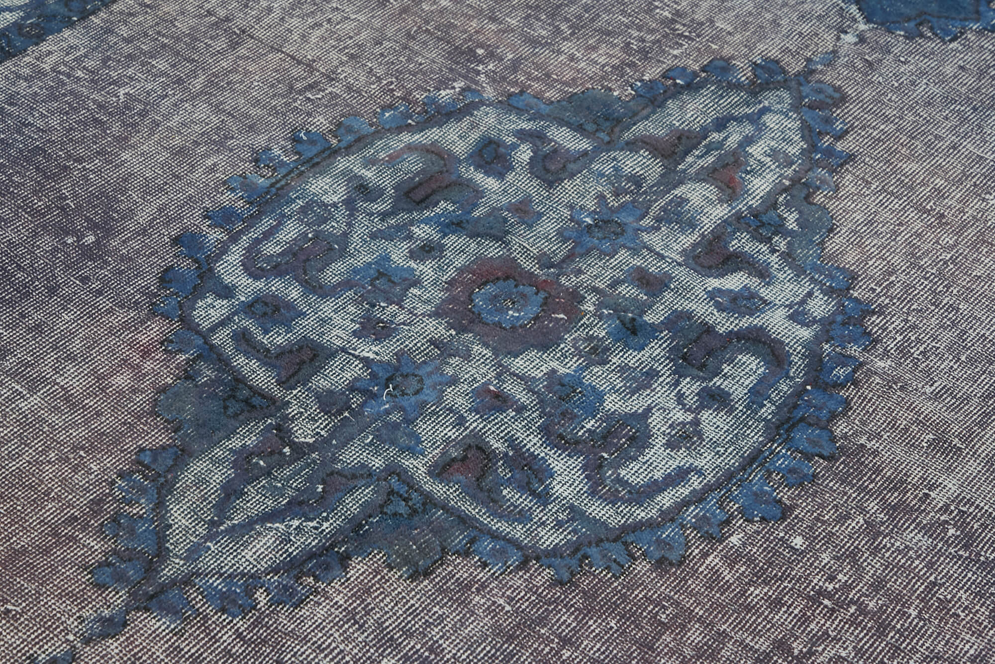 6x9 Vintage Hand-Carved Turkish Rug - 47081