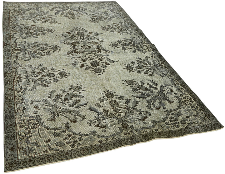 5x9 Vintage Hand-Carved Turkish Rug - 47091