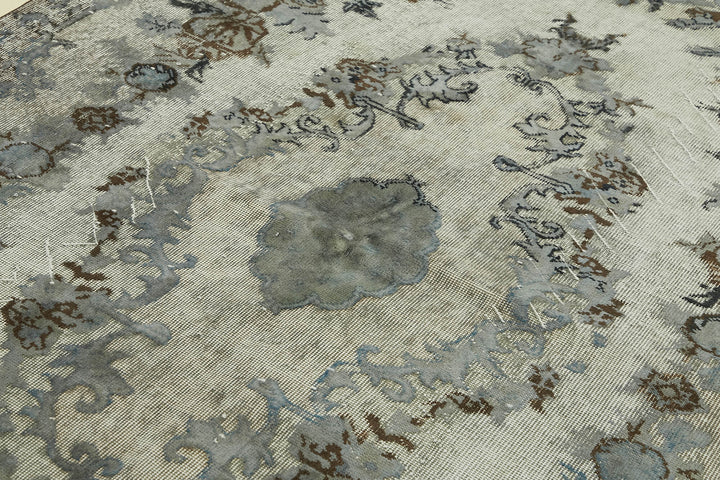 6x10 Vintage Hand-Carved Turkish Rug - 47096
