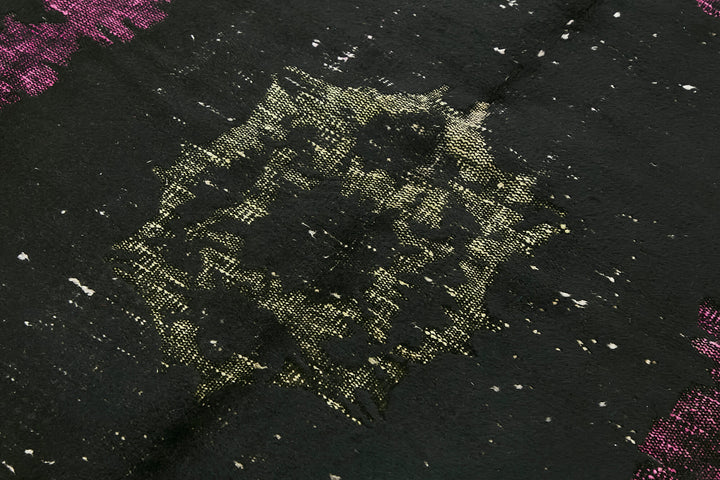 5x8 Vintage Hand-Carved Turkish Rug - 47107