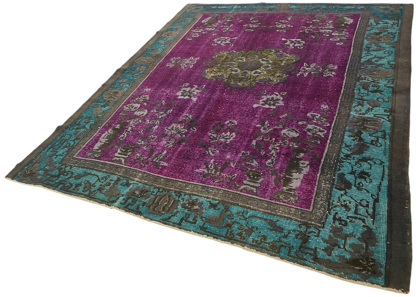 7x9 Vintage Hand-Carved Turkish Rug - 47122