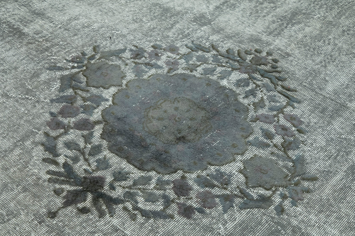 7x10 Vintage Hand-Carved Turkish Rug - 47136