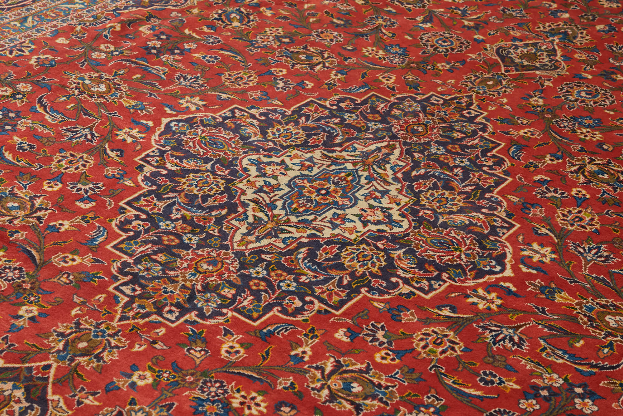 10x14 Vintage Hand-Knotted Rug - 47151