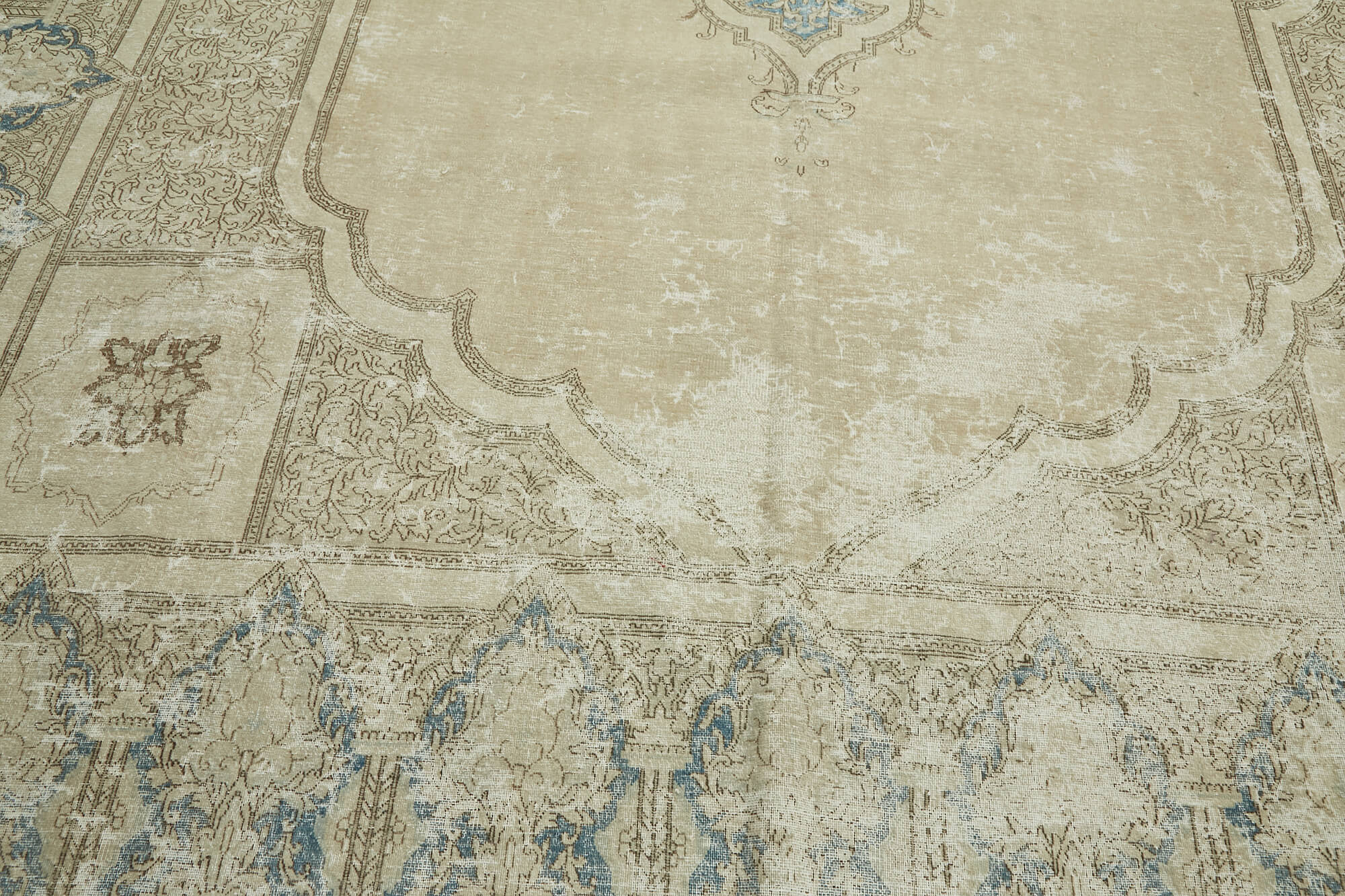 10x14 Beige Vintage Area Rug - 47169