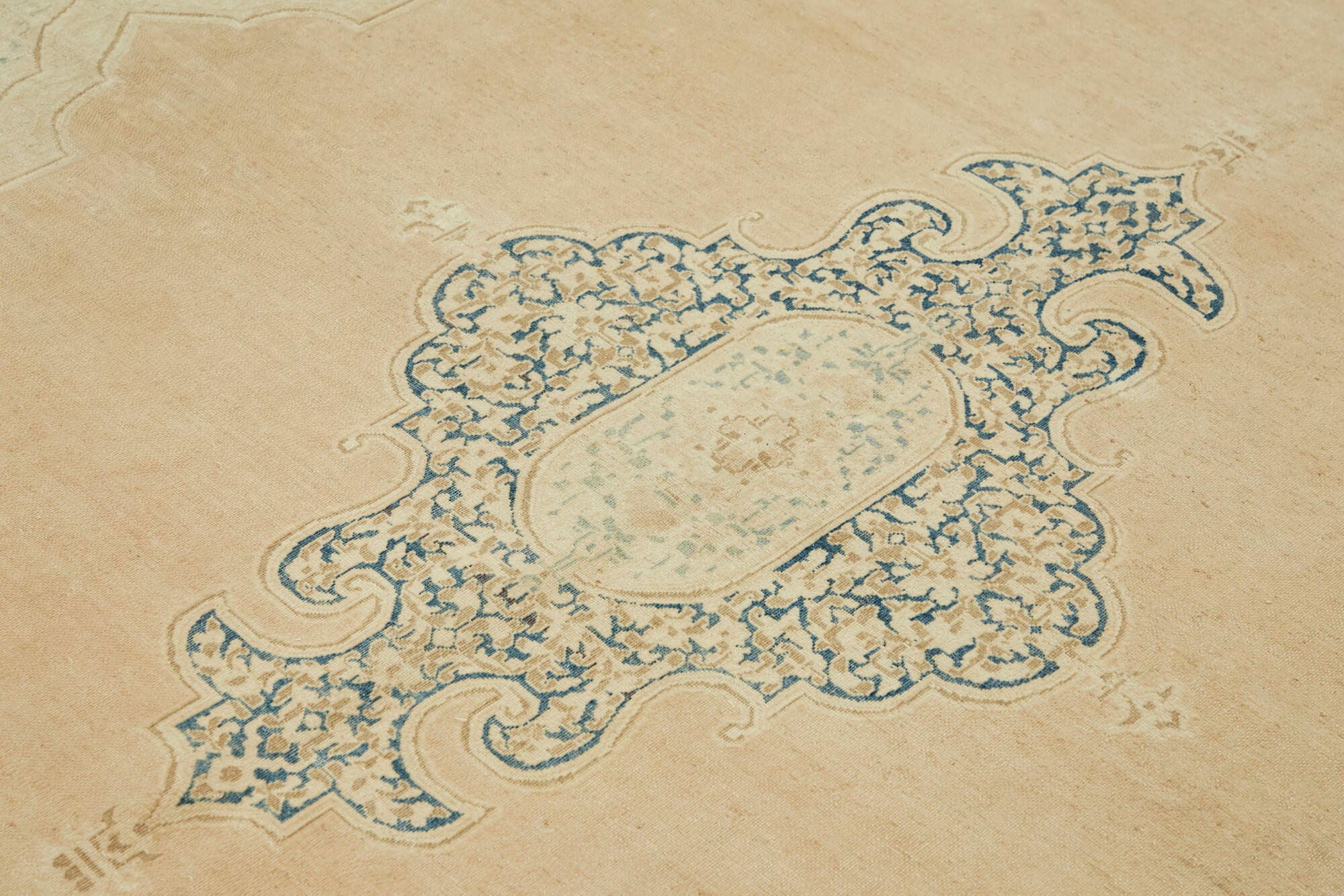 8x10 Beige Vintage Area Rug - 47170
