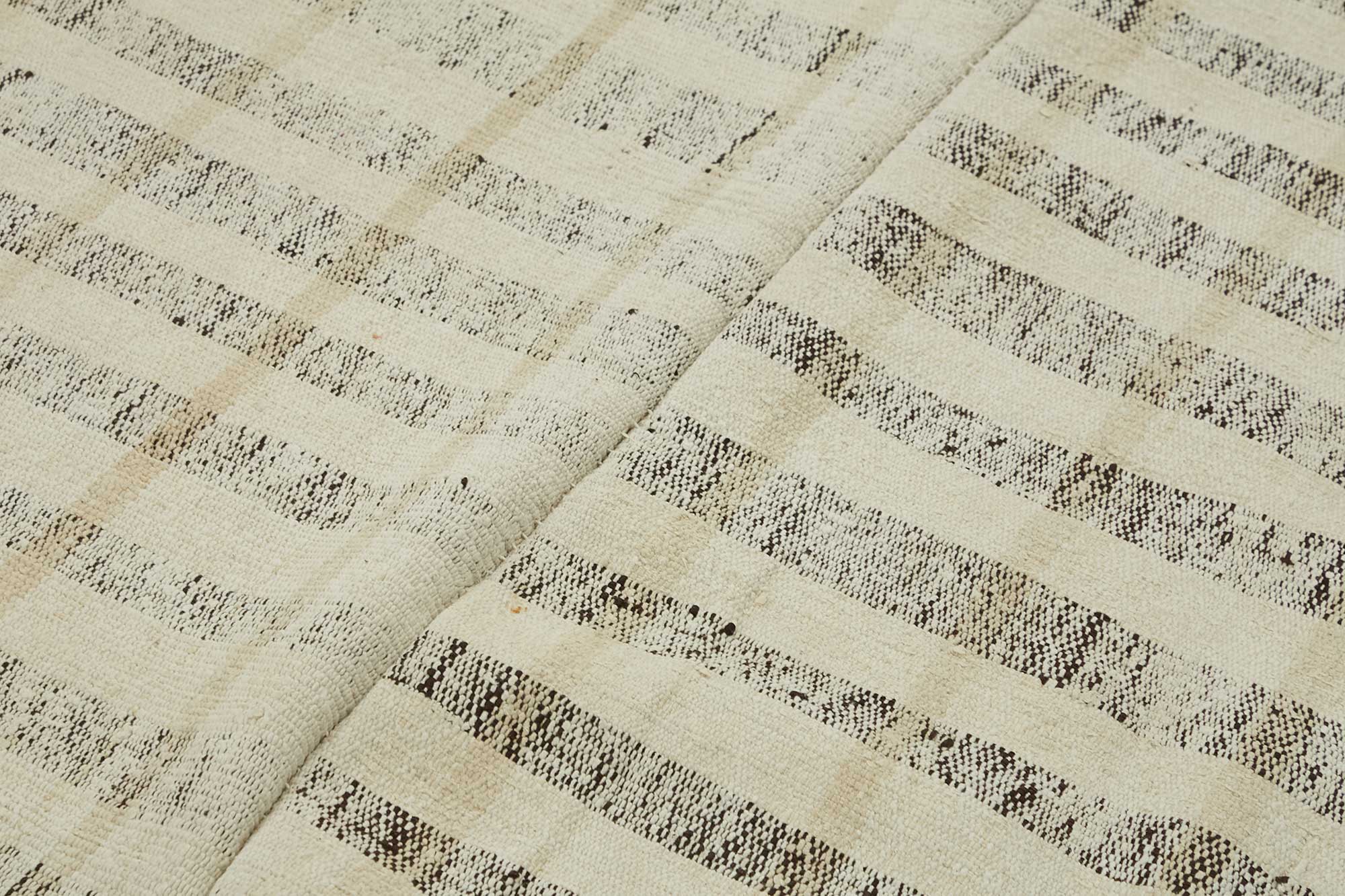 6x9 Vintage Chaput Kilim Rug - 47277
