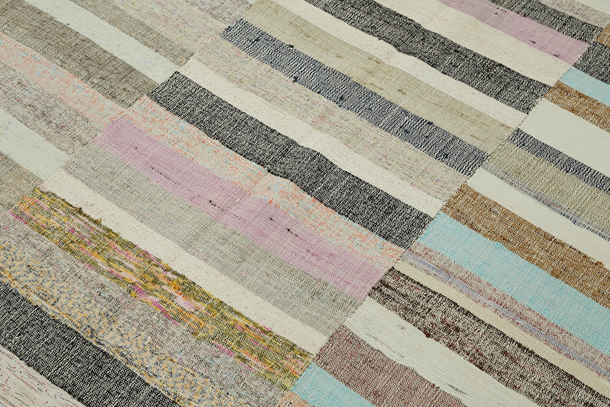 5x8 Vintage Chaput Kilim Rug - 47319