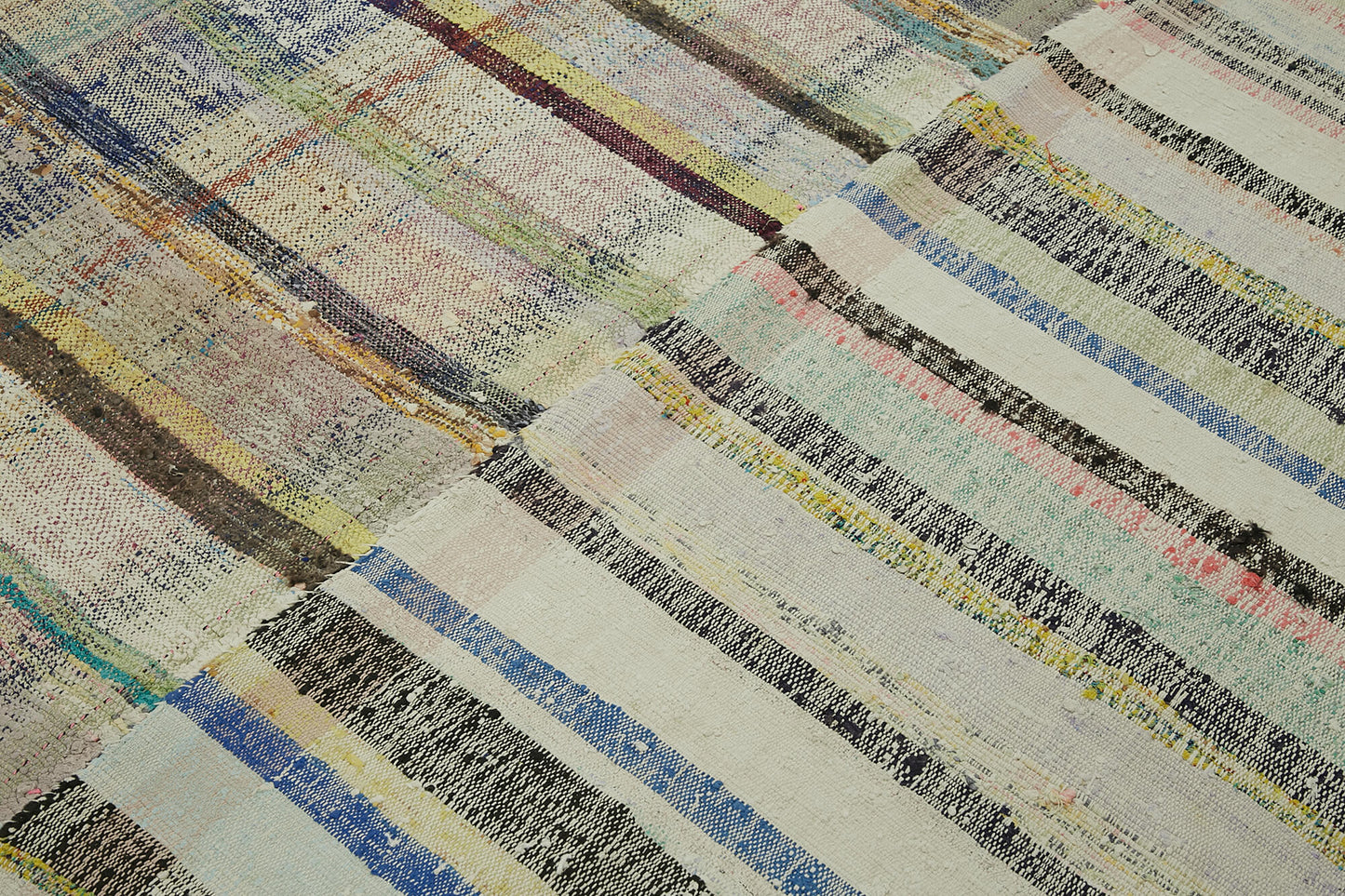 6x8 Vintage Chaput Kilim Rug - 47332