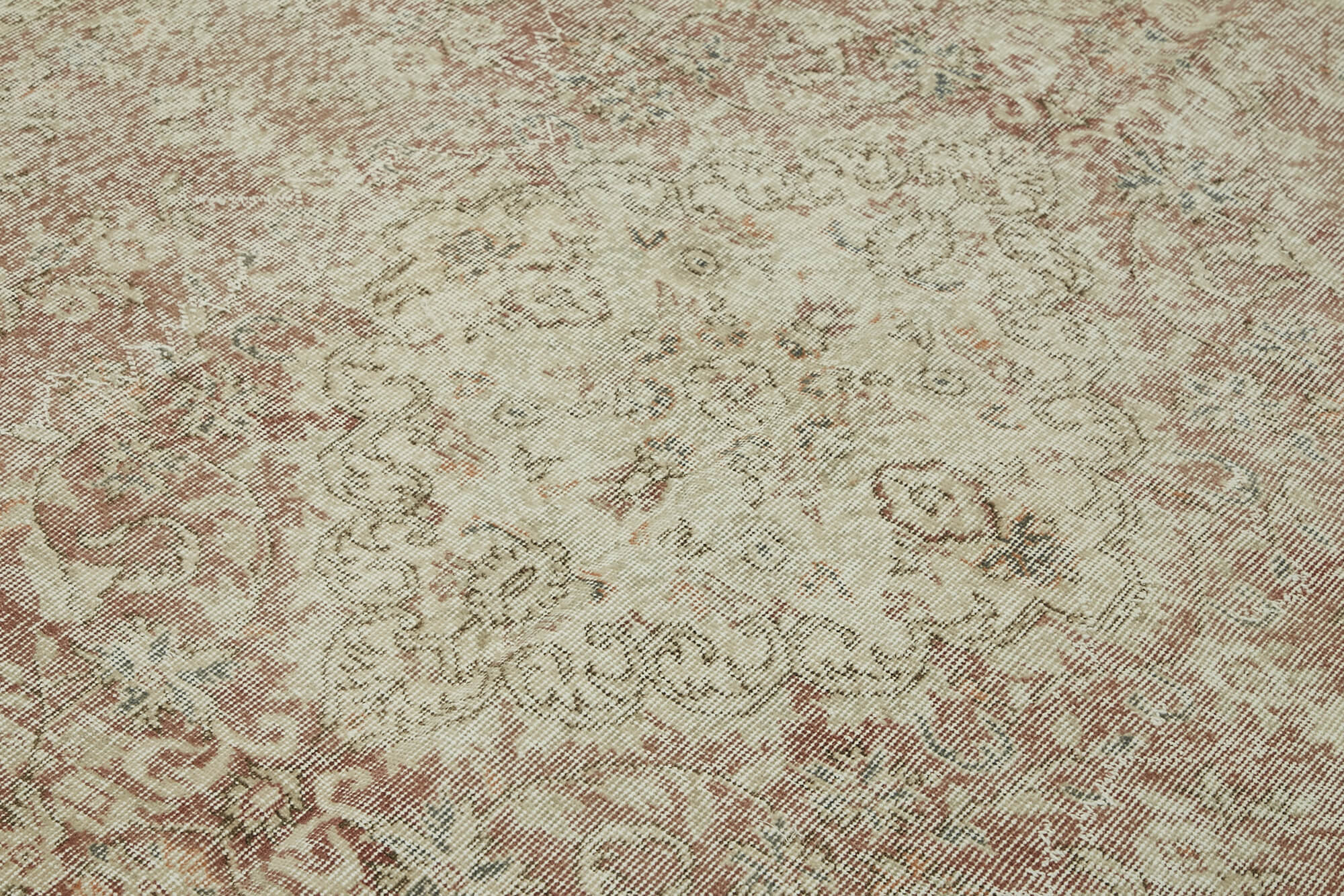 7x10 Hand-Knotted Turkish Vintage Rug - 47357