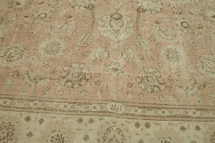 9x13 Vintage Hand-Knotted Rug - 47500