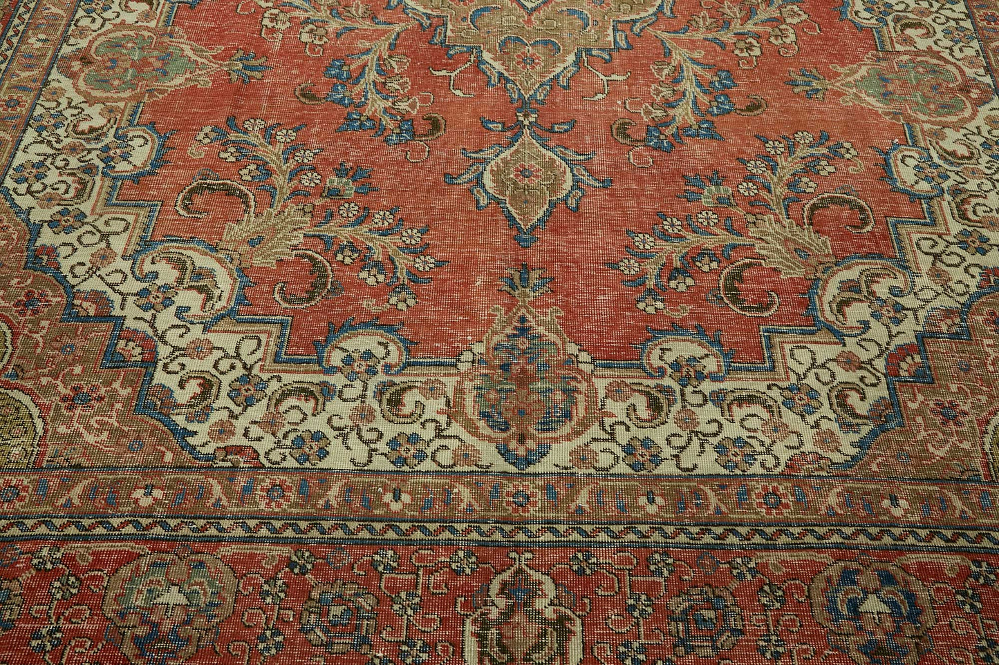 9x12 Vintage Hand-Knotted Rug - 47507