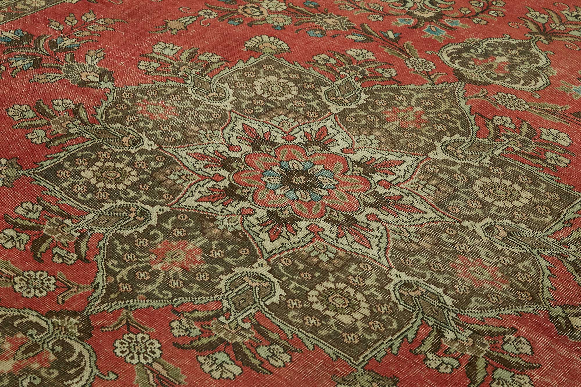 10x13 Vintage Hand-Knotted Rug - 47510