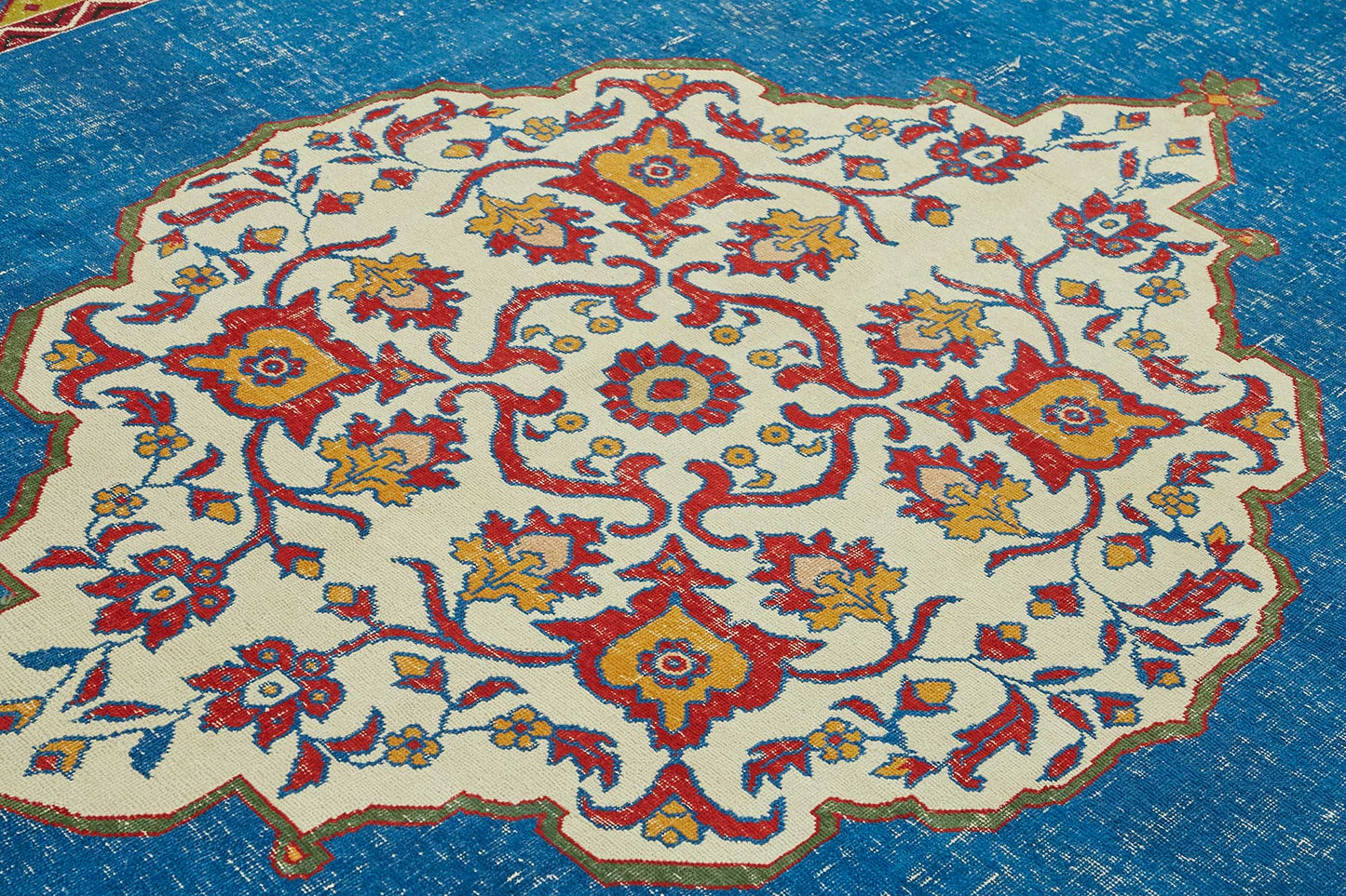 9x12 Vintage Hand-Knotted Rug - 47515