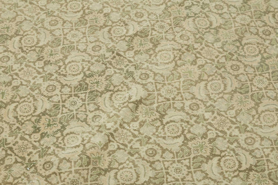 8x17 Vintage Hand-Knotted Rug - 47517