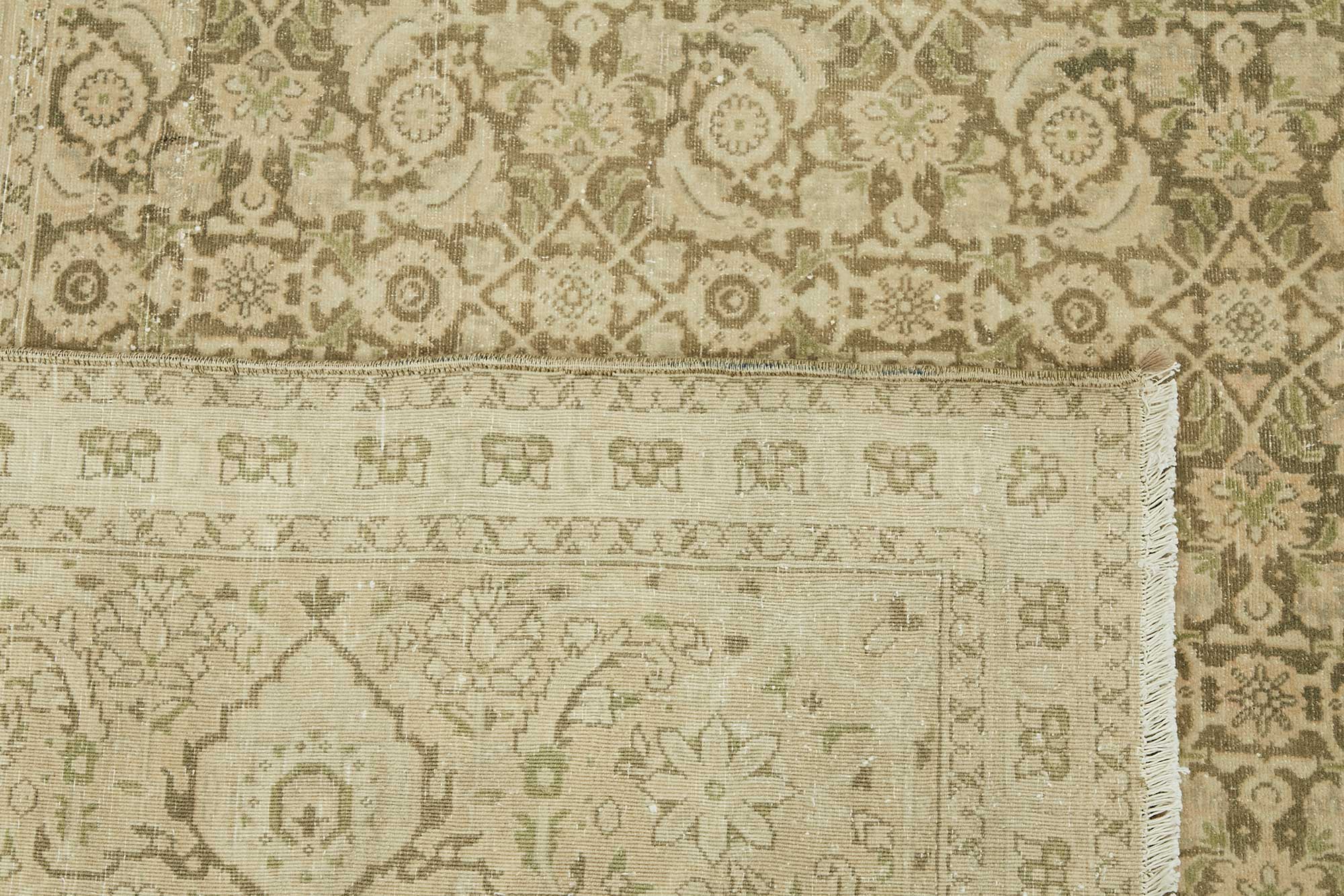8x17 Vintage Hand-Knotted Rug - 47517