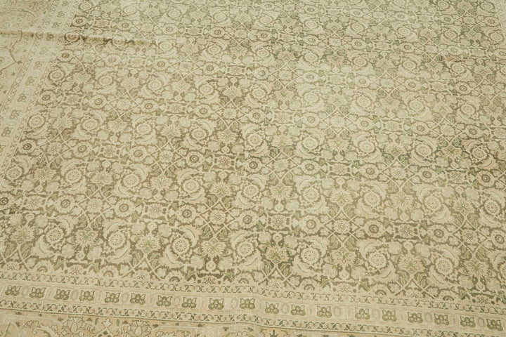 8x17 Vintage Hand-Knotted Rug - 47517