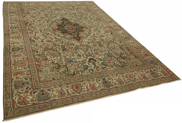 8x11 Vintage Hand-Knotted Rug - 47526