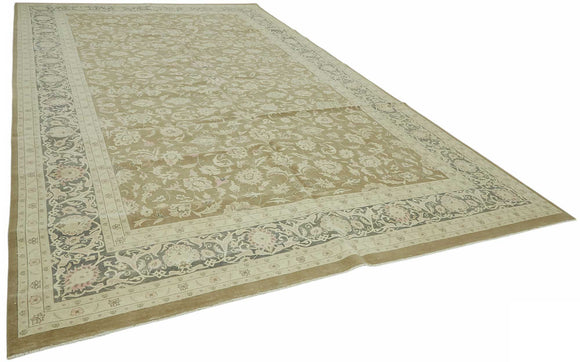 10x18 Vintage Hand-Knotted Rug - 47528