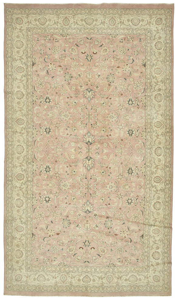 10x17 Vintage Hand-Knotted Rug - 47530