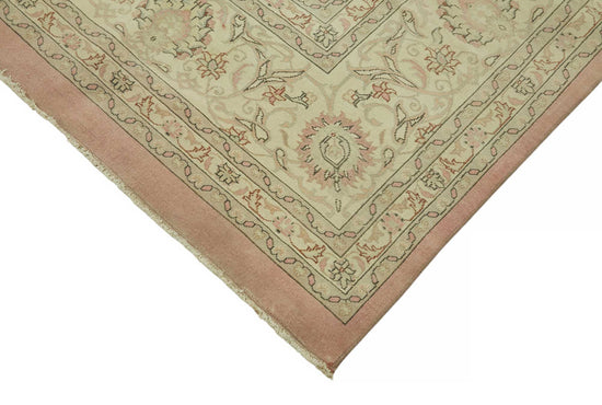 10x17 Vintage Hand-Knotted Rug - 47530