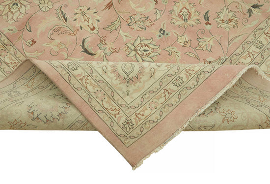 10x17 Vintage Hand-Knotted Rug - 47530