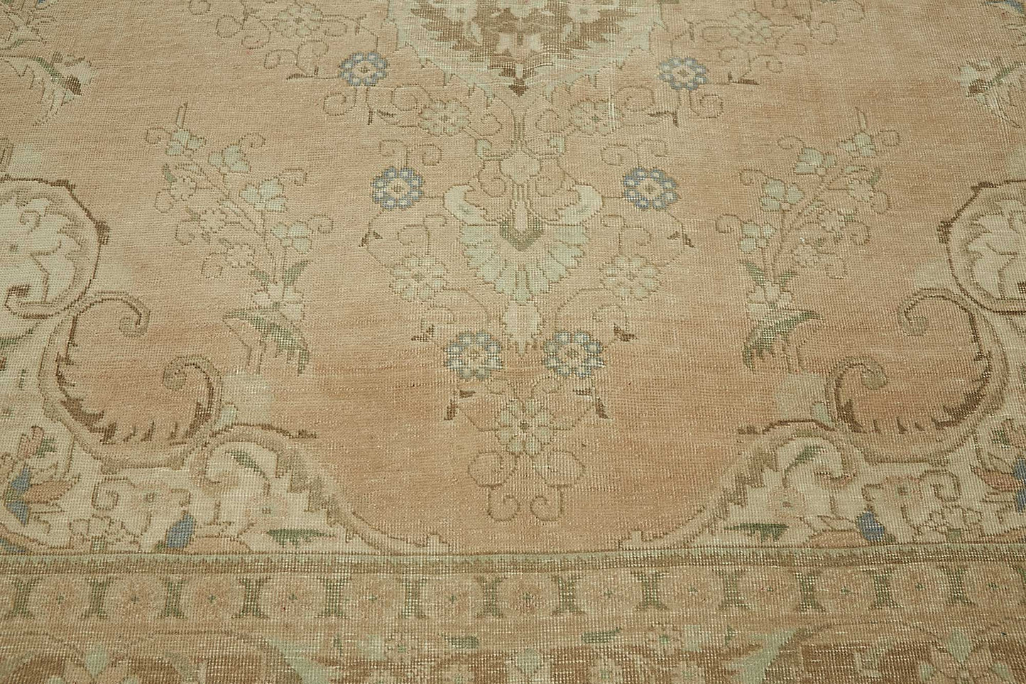 10x13 Vintage Hand-Knotted Rug - 47666