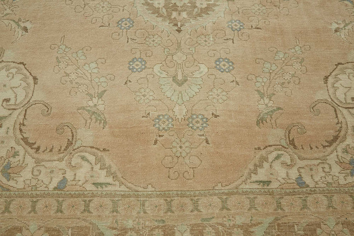 10x13 Vintage Hand-Knotted Rug - 47666