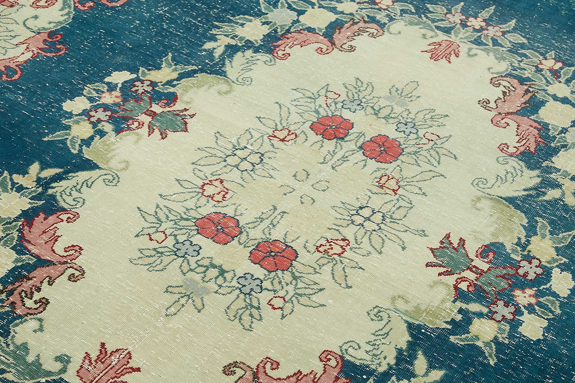8x12 Vintage Hand-Knotted Rug - 47667