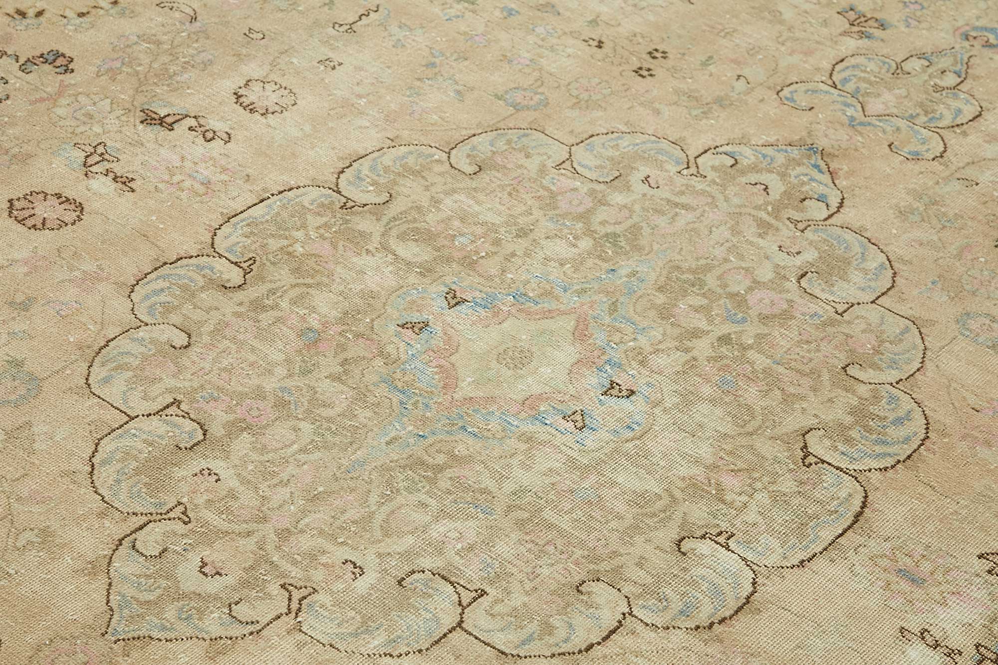 9x12 Vintage Hand-Knotted Rug - 47669