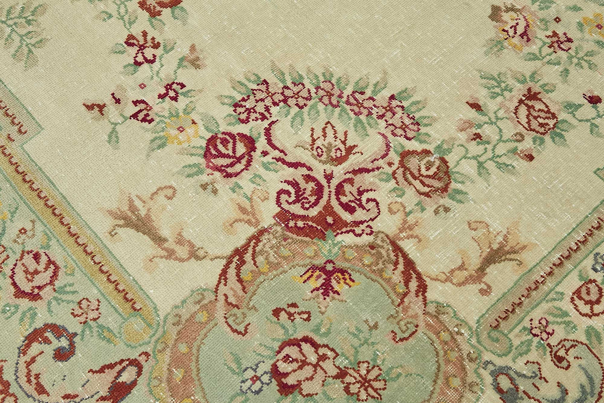 9x13 Vintage Hand-Knotted Rug - 47671