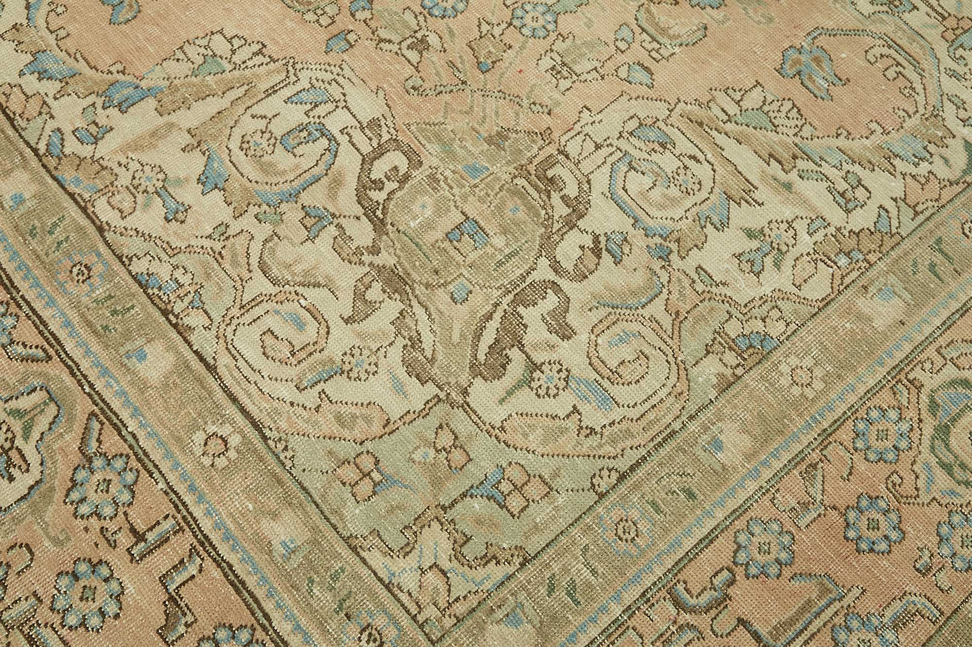 9x13 Vintage Hand-Knotted Rug - 47687