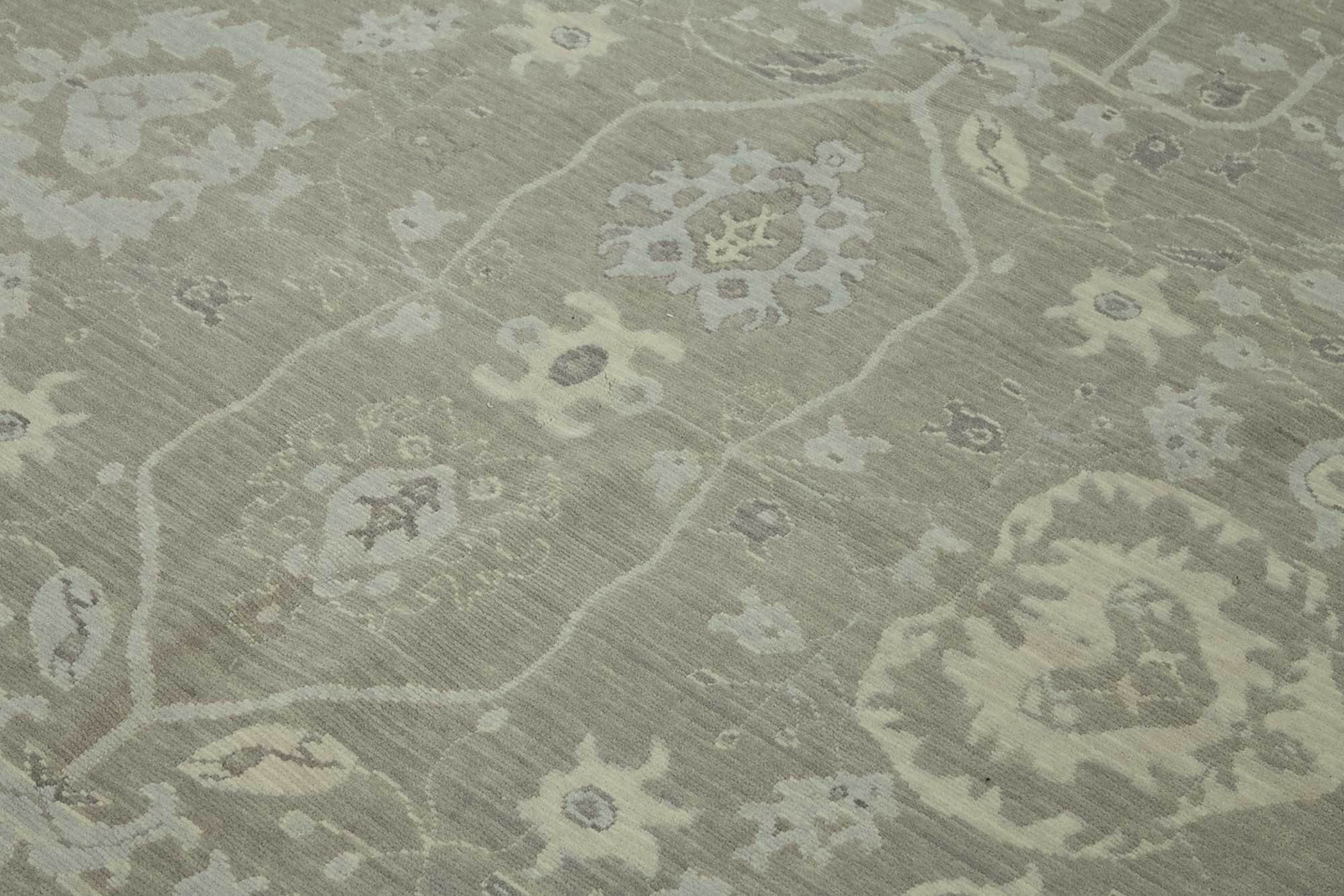 8x11 Hand-Knotted Wool Oushak Rug - 47815