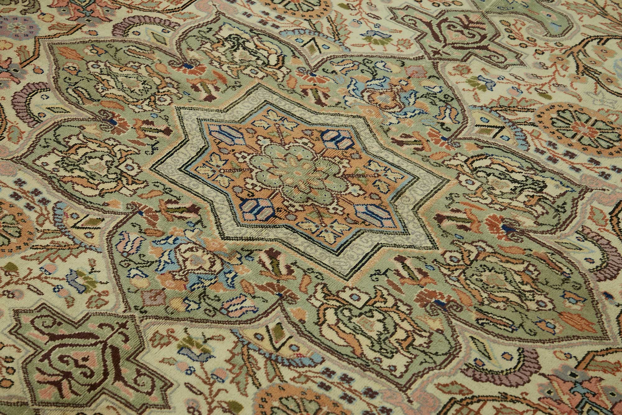 6x9 Hand-Knotted Turkish Wool Rug - 49005