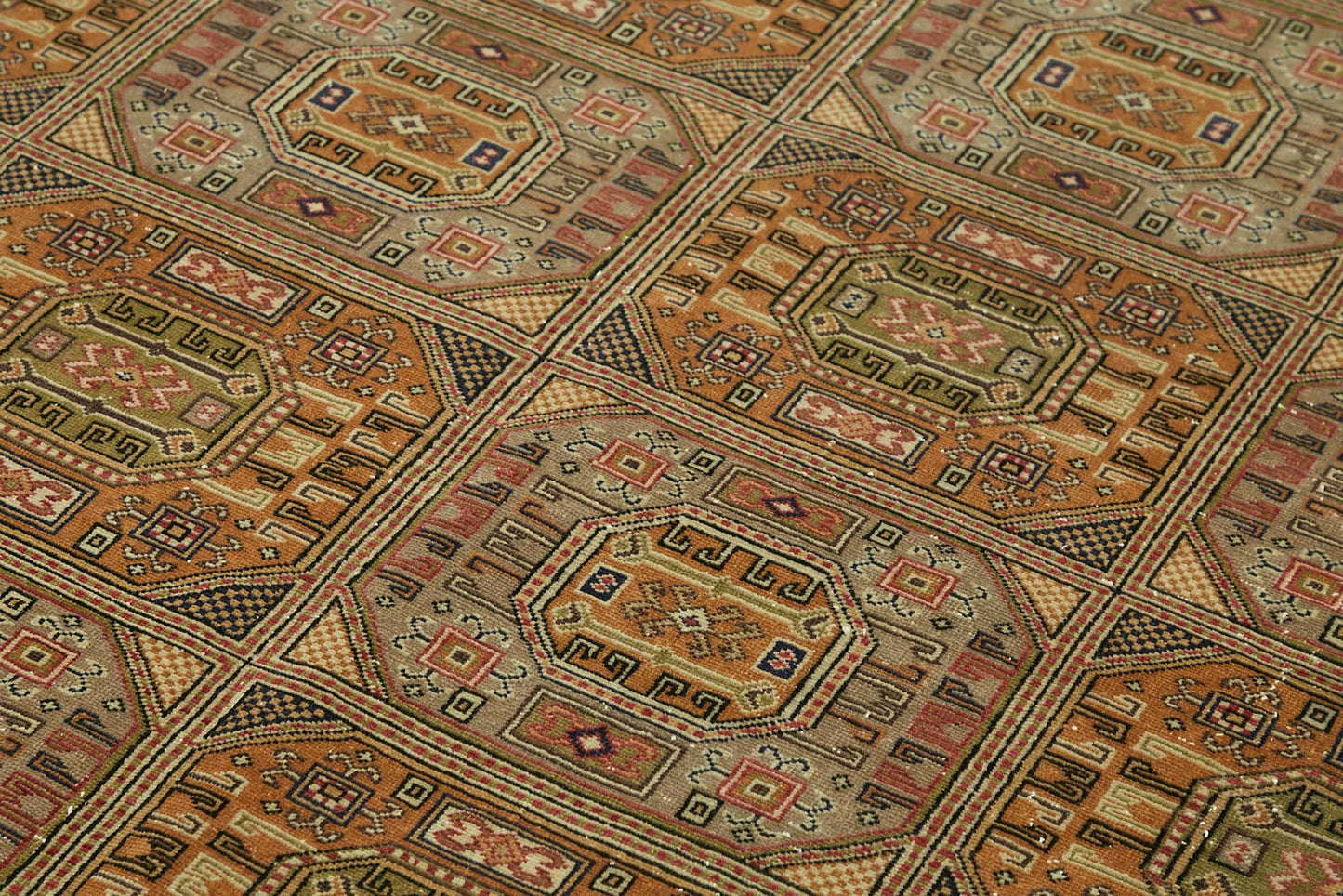 6x9 Hand-Knotted Turkish Wool Rug - 49015