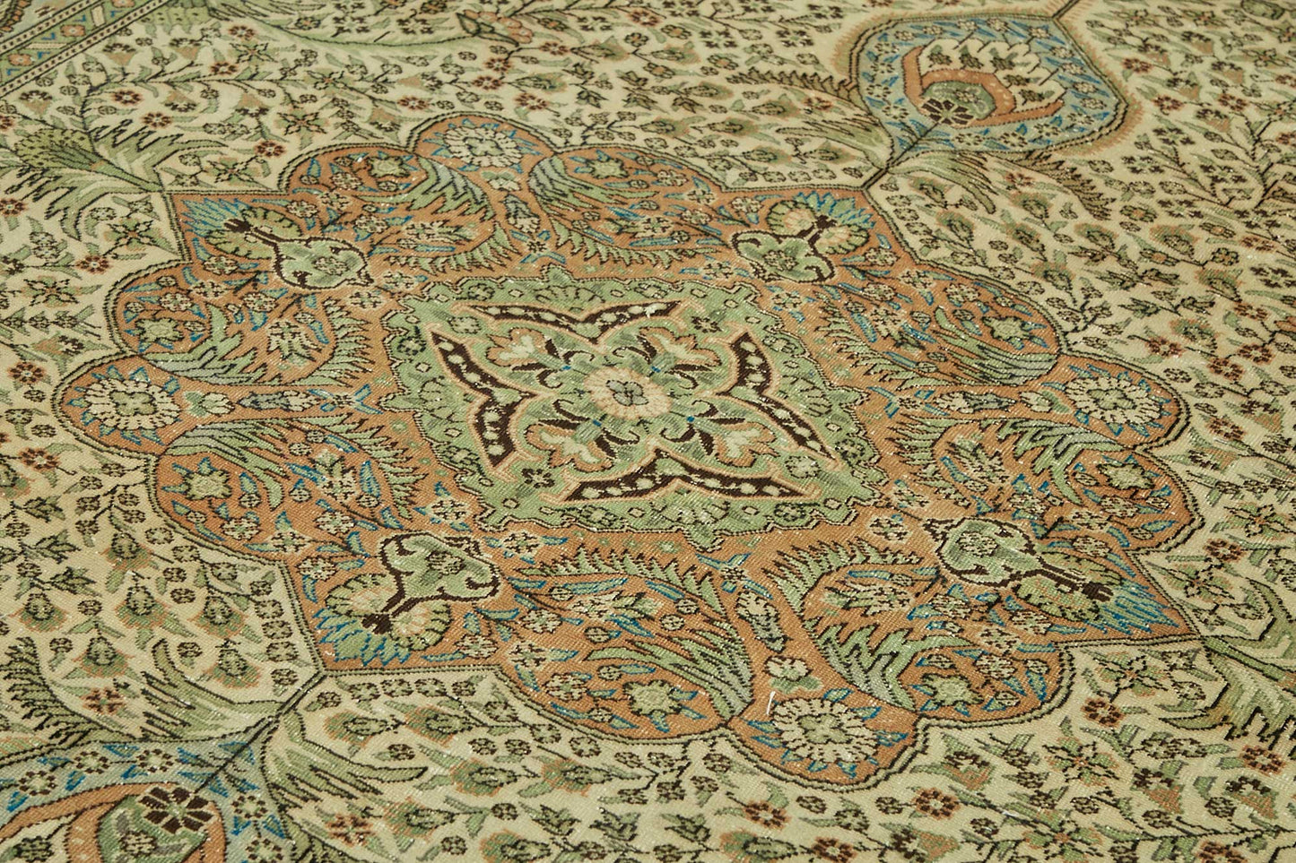 7x10 Hand-Knotted Turkish Wool Rug - 49065